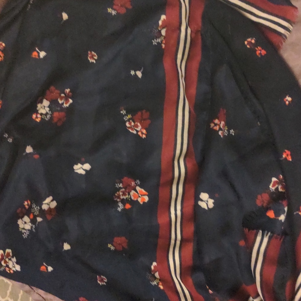 NWT Joe Fresh Large Scarf Floral Navy Blue Flowers Large Wrap